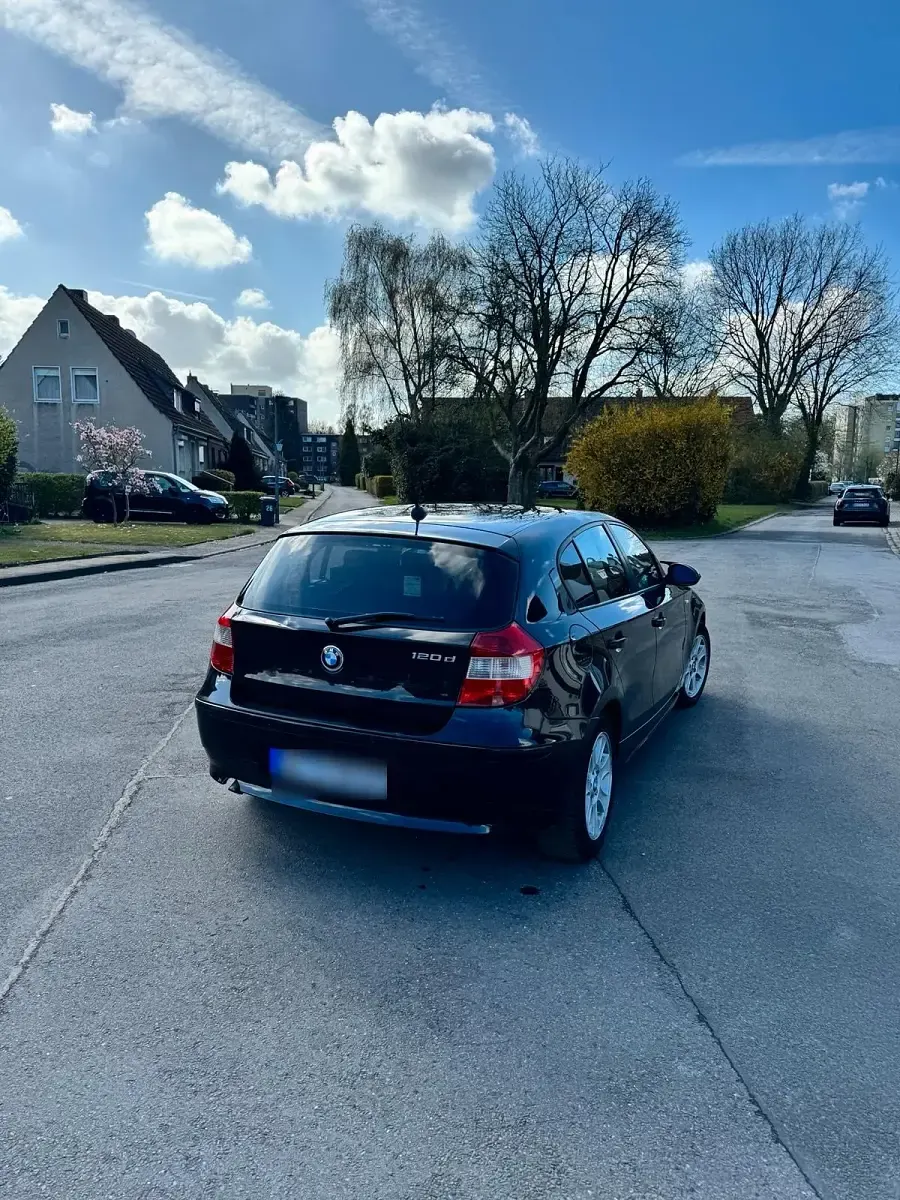 Gebraucht BMW 120 163 PS (119 kW) 2006 Schwarz Kleinwagen