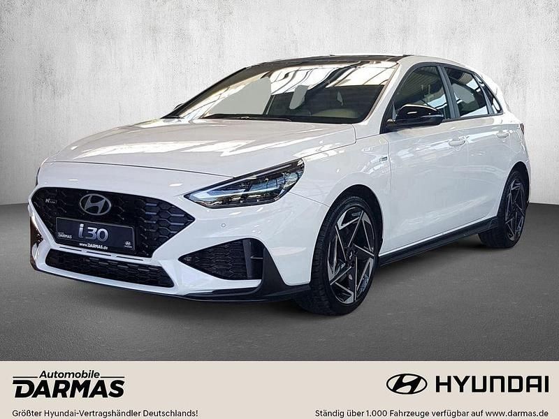 Weiß Gebraucht 2024 Hyundai i30 N Line Limousine | 23.990 € (Fairer Preis) - Bild 1/4