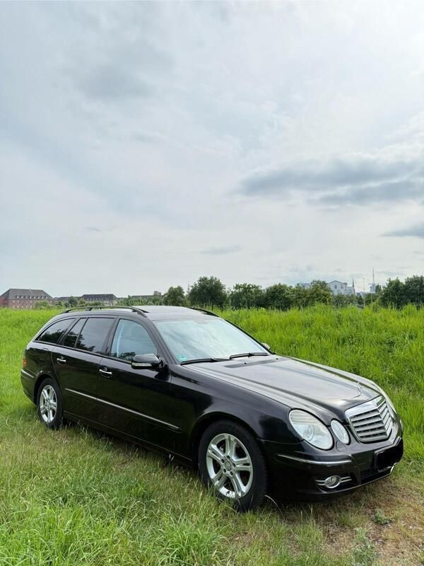 Schwarz Gebraucht 2009 Mercedes E320 Kombi | 3.599 € (Superpreis) - Bild 1/4