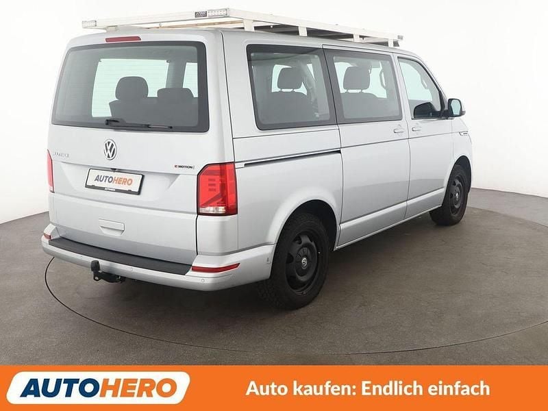 Gebraucht VW Multivan Comfortline 204 PS (150 kW) 2022 Grau Van