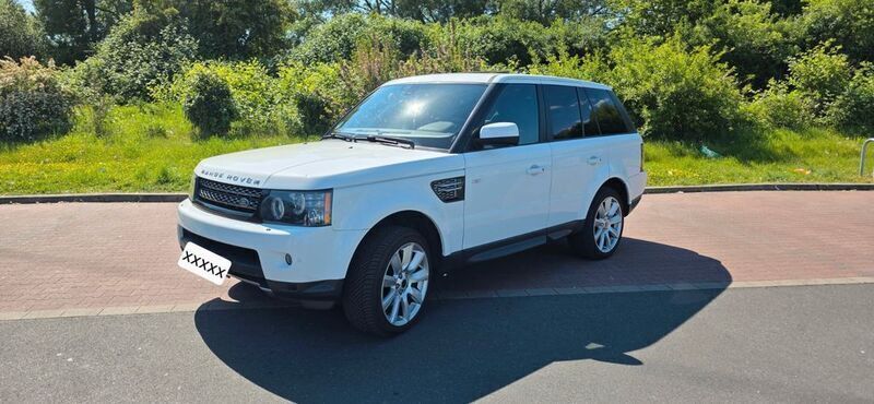 Weiß Gebraucht 2012 Land Rover Range Rover Sport SUV | 21.500 € (Etwas zu teuer) - Bild 1/4