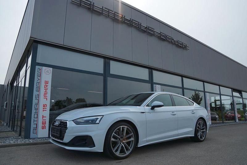 Weiß Gebraucht 2021 Audi A5 Coupé | 28.490 € (Superpreis) - Bild 1/4