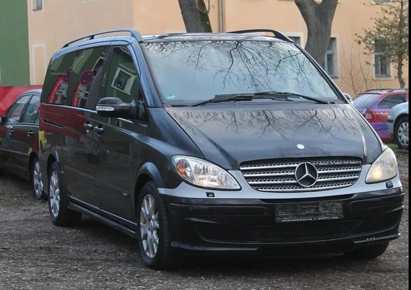Gebraucht Mercedes Viano 204 PS (150 kW) 2009 Obsidianschwarz metallic Van / Kleinbus