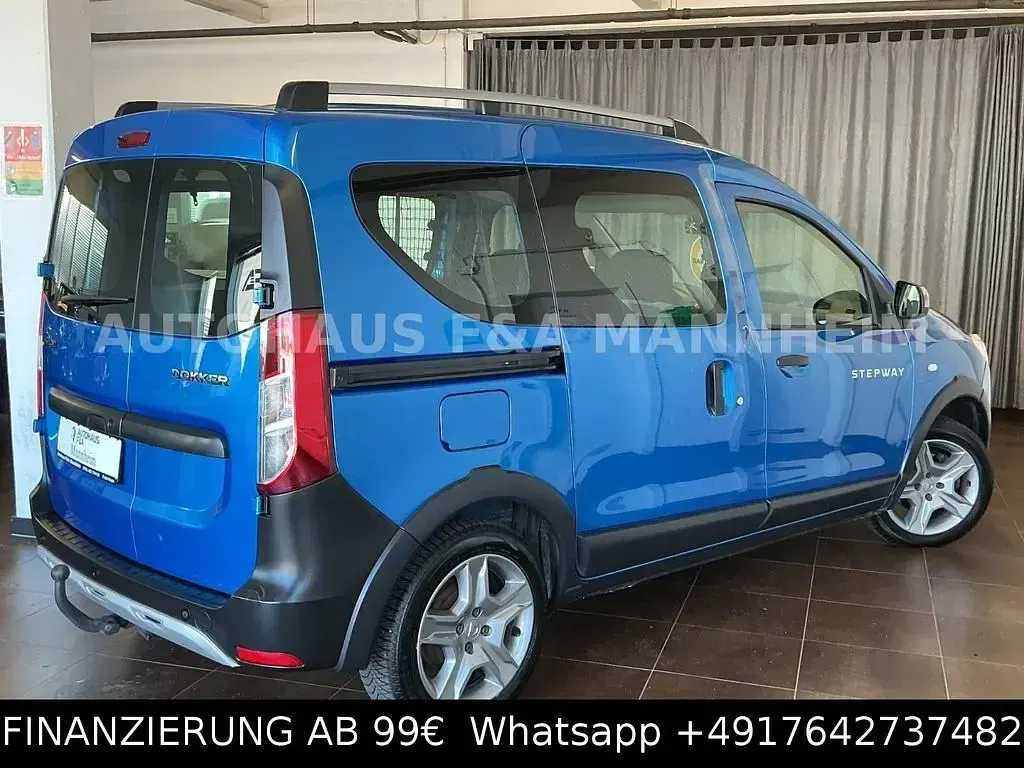 Gebraucht Dacia Dokker Stepway 131 PS (96 kW) 2020 Blau Van / Kleinbus