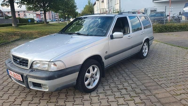 Gebraucht Volvo V70 193 PS (141 kW) 1999 Silber Kombi
