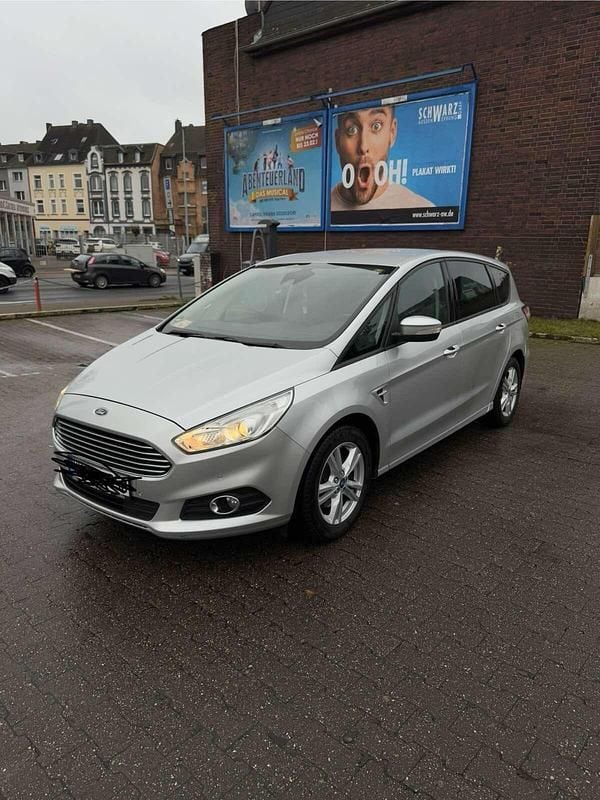Gebraucht Ford S-MAX S 150 PS (110 kW) 2016 Silber Van / Kleinbus