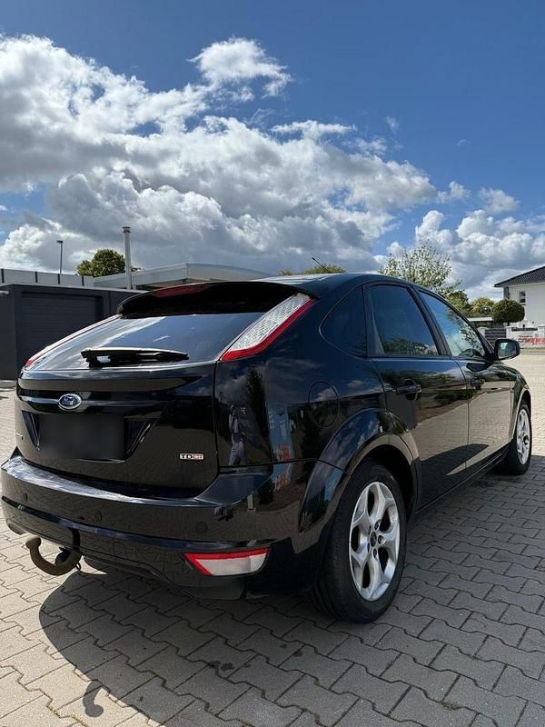 Gebraucht Ford Focus Titanium 109 PS (80 kW) 2011 Schwarz Kombi