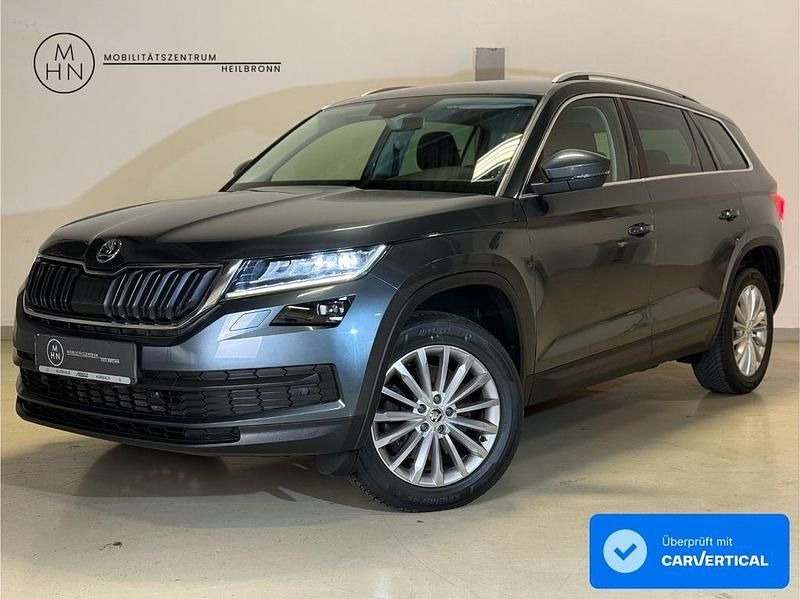 Grau Gebraucht 2017 Skoda Kodiaq Style SUV | 20.780 € (Guter Preis) - Bild 1/3
