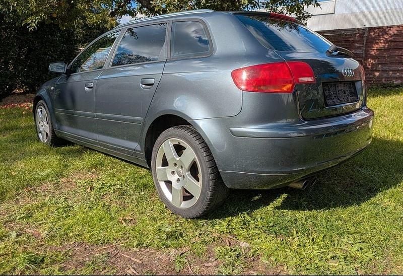 Gebraucht Audi A3 Ambiente 200 PS (147 kW) 2006 Grau Kleinwagen