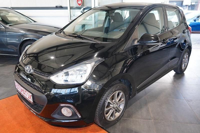 Gebraucht Hyundai i10 Style 87 PS (63 kW) 2014 Schwarz Kleinwagen