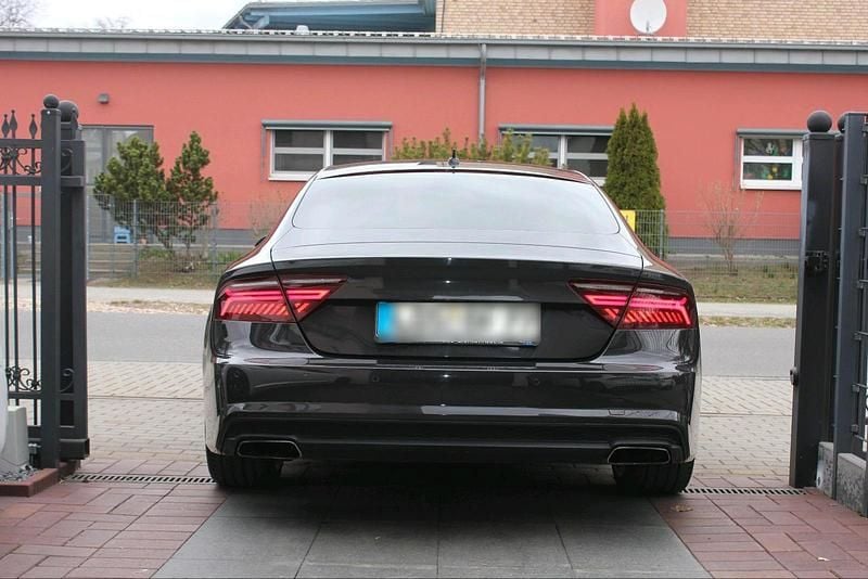 Gebraucht Audi A7 S-Line 217 PS (159 kW) 2015 Grau Kleinwagen