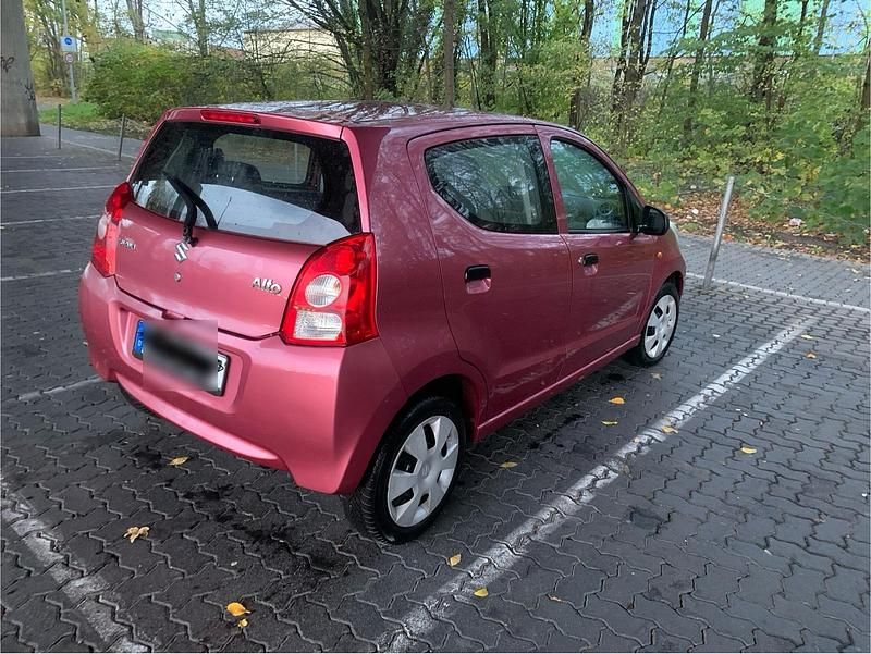 Gebraucht Suzuki Alto 68 PS (50 kW) 2010 Rot Kleinwagen