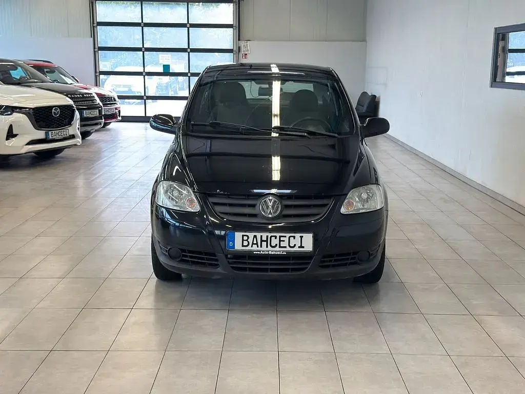 Gebraucht VW Fox Basis 54 PS (39 kW) 2007 Schwarz Kleinwagen