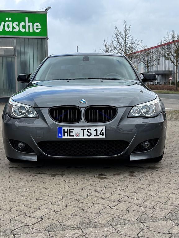 Gebraucht BMW 523 M Sport 177 PS (130 kW) 2005 Grau Limousine