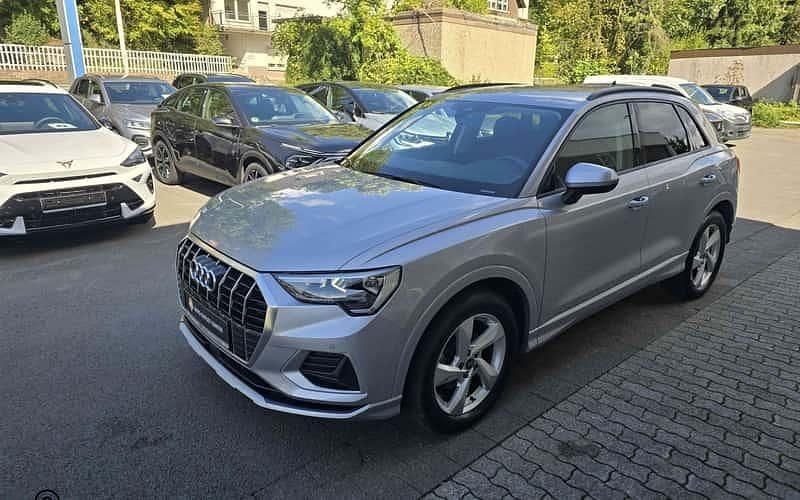 Silber Gebraucht 2024 Audi Q3 Advanced SUV | 35.470 € (Fairer Preis) - Bild 1/4