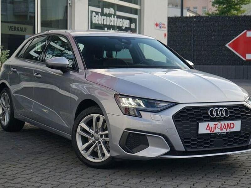 Gebraucht Audi A3 Comfort 150 PS (110 kW) 2020 Silber Limousine