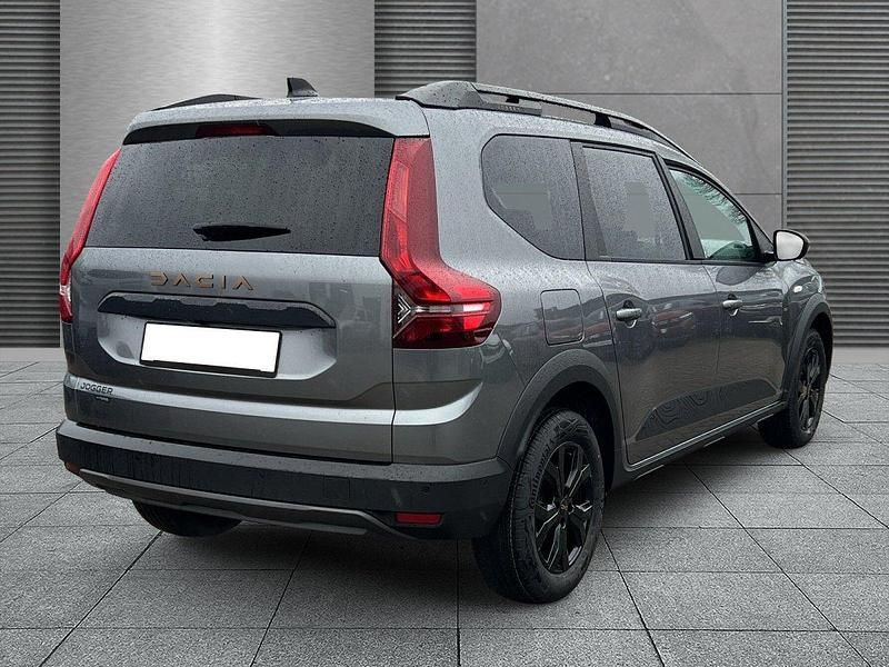 Neu Dacia Jogger Extreme 140 PS (102 kW) 2025 Schiefergrau Van / Kleinbus