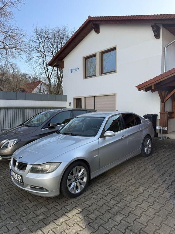 Gebraucht BMW 325 218 PS (160 kW) 2005 Silber Limousine