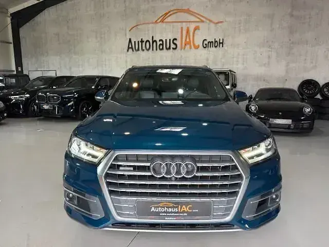 Gebraucht Audi Q7 Ambiente 231 PS (169 kW) 2019 Blau SUV