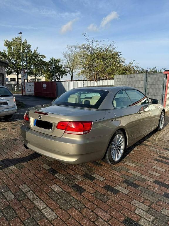Gebraucht BMW 325 Cabriolet 218 PS (160 kW) 2007 Braun Cabrio