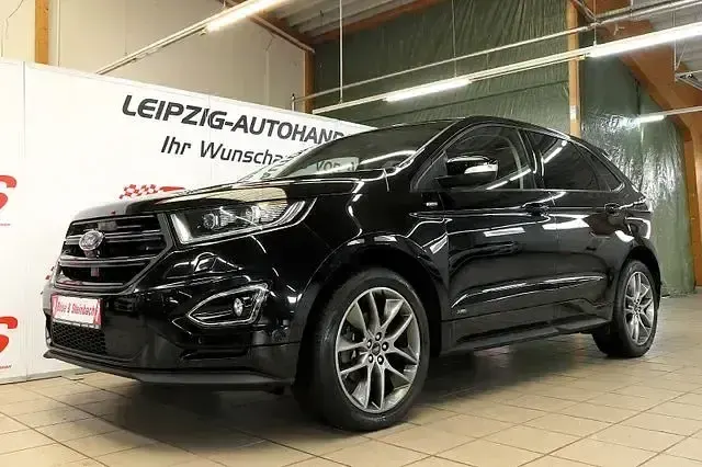 Second-hand Ford Edge Vignale 209 CP (153 kW) 2017 Negru SUV