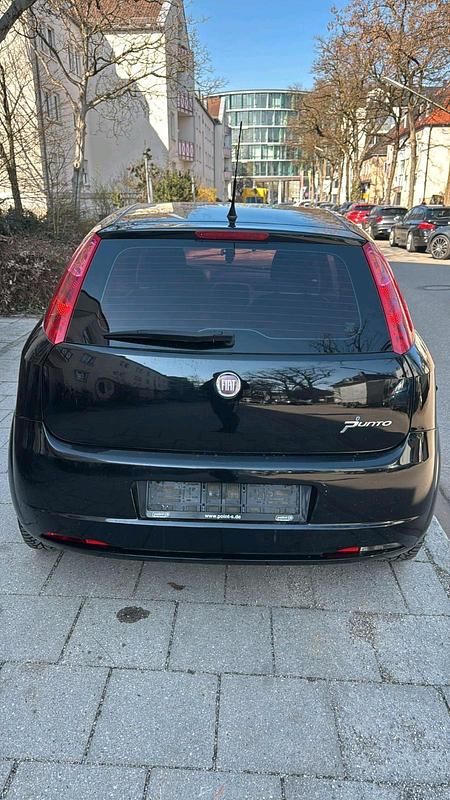 Gebraucht Fiat Punto 65 PS (47 kW) 2009 Schwarz Kleinwagen