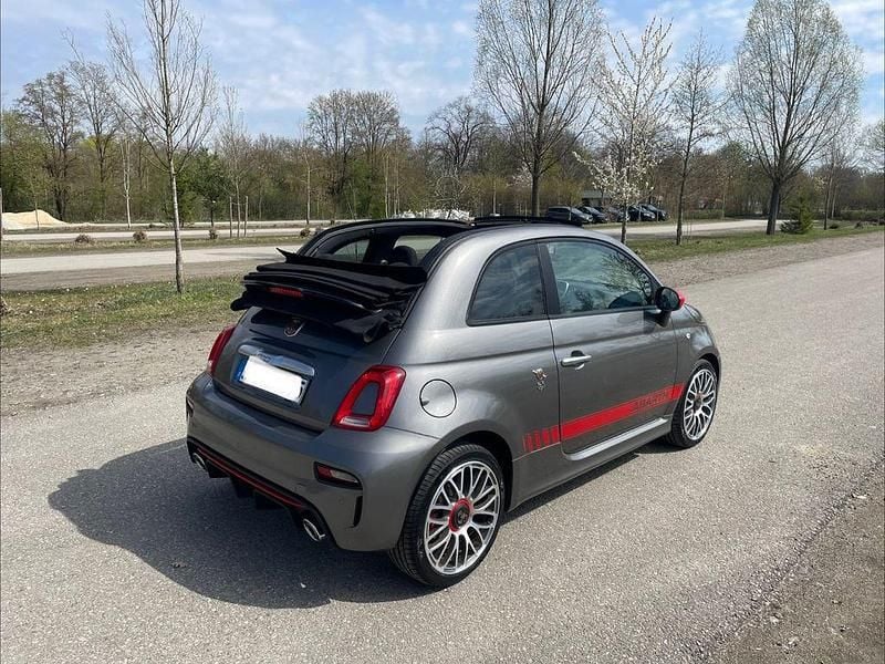 Usado Abarth 595C 145 HP (106 kW) 2019 Cinzento Cabrios