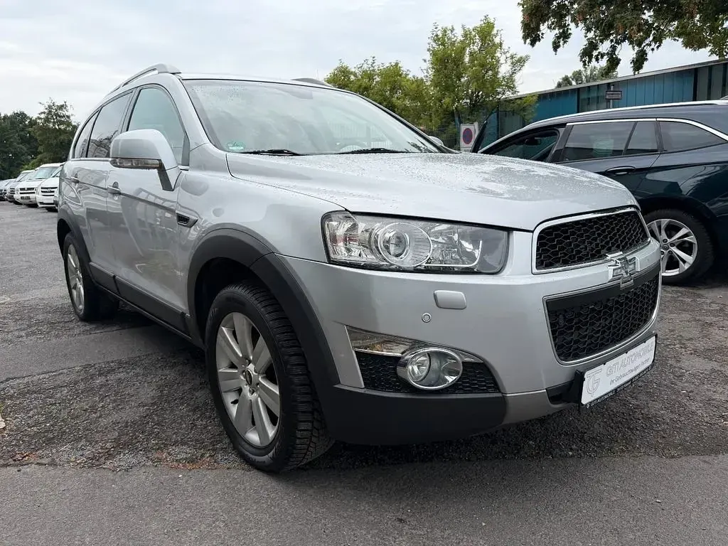 Gebraucht Chevrolet Captiva LTZ 184 PS (135 kW) 2012 Silber SUV