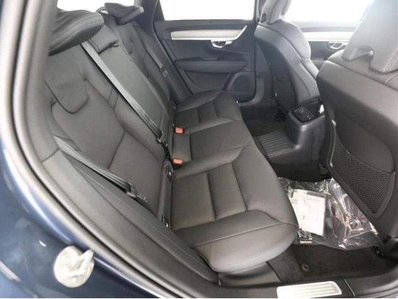 Gebraucht Volvo V90 Plus 398 PS (292 kW) 2025 Denim blue Kombi