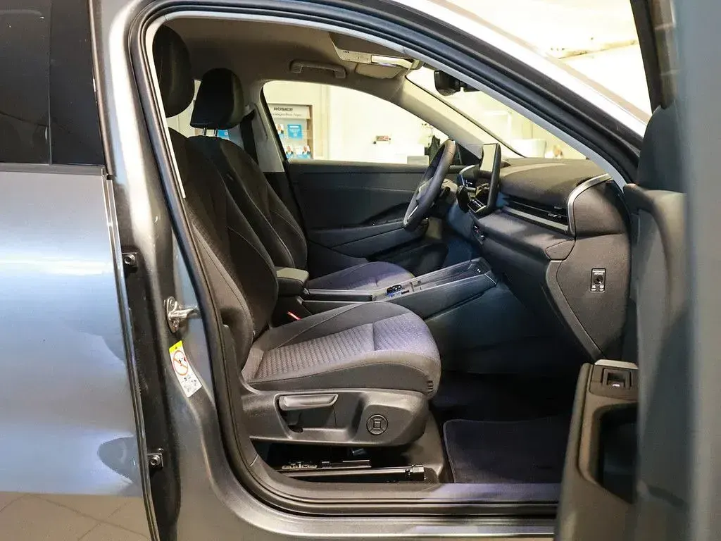 Neu VW T-Roc 116 PS (85 kW) 2026 Schwarz SUV