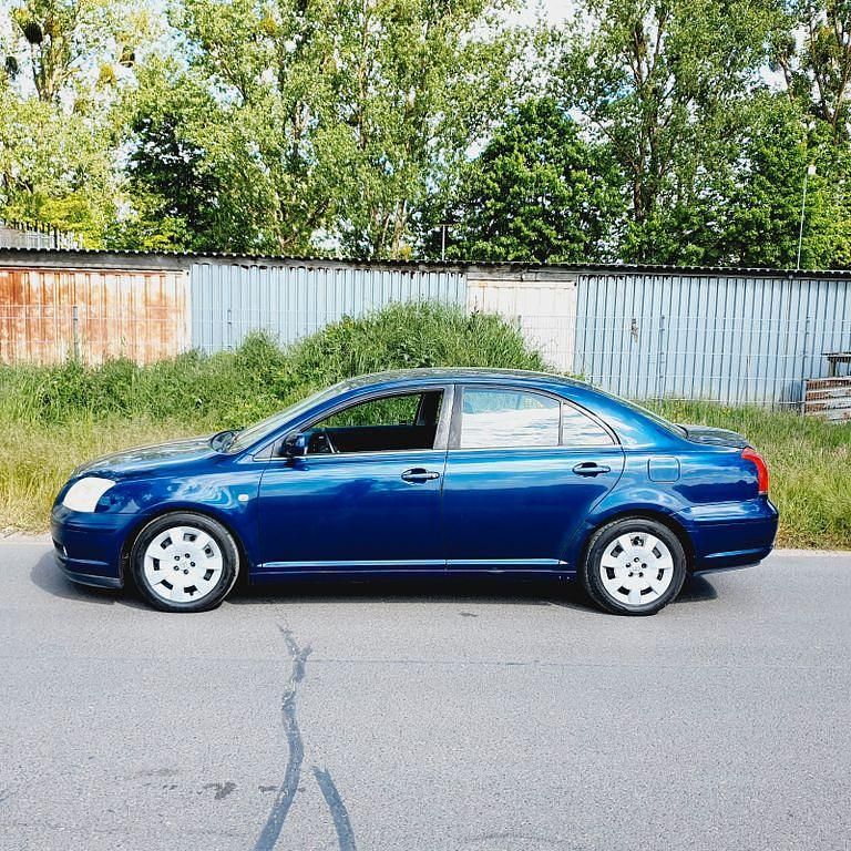 Gebraucht Toyota Avensis 147 PS (108 kW) 2004 Blau Limousine