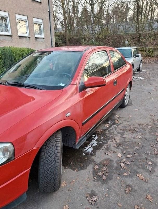Gebraucht Opel Astra Comfort 75 PS (55 kW) 1998 Rot Limousine