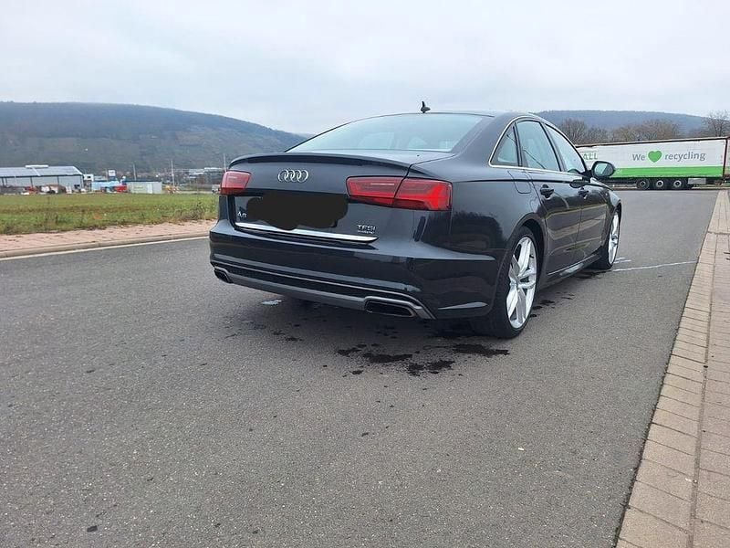 Gebraucht Audi A6 Performance 333 PS (244 kW) 2015 Blau Limousine