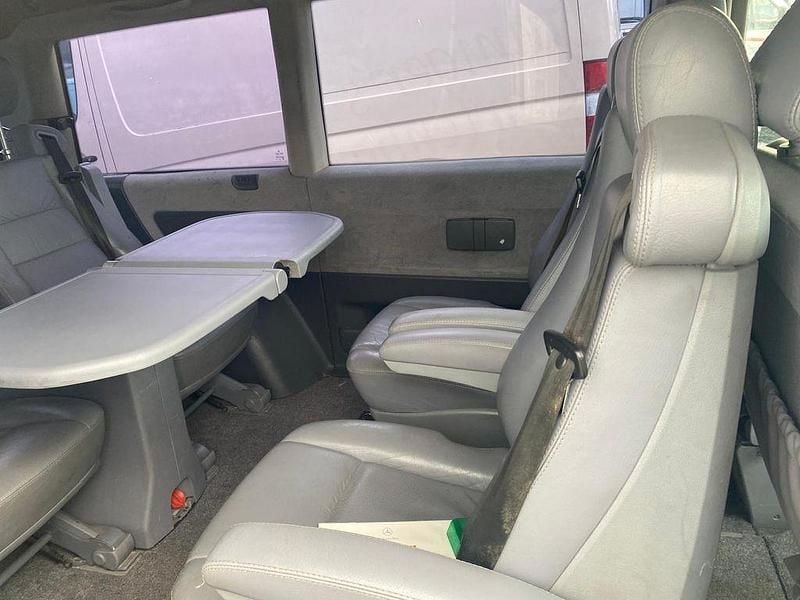 Gebraucht Mercedes V220 122 PS (89 kW) 2000 Silber Van / Kleinbus