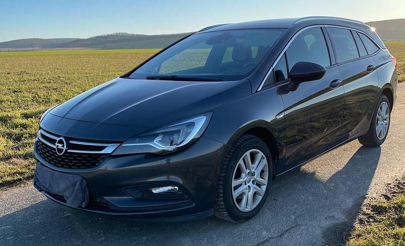 Gebraucht Opel Astra Innovation 136 PS (100 kW) 2016 Grau Kombi