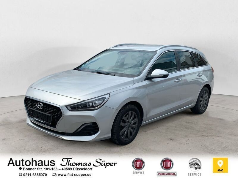 Silber Gebraucht 2020 Hyundai i30 Style Kombi | 16.550 € (Guter Preis) - Bild 1/4