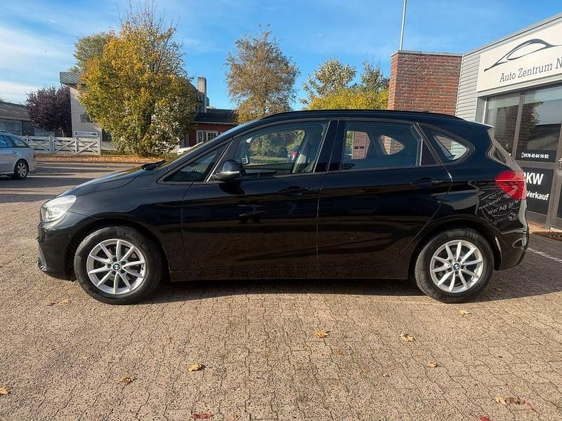 Gebraucht BMW 218 Active Tourer Advantage 150 PS (110 kW) 2017 Schwarz Van / Kleinbus