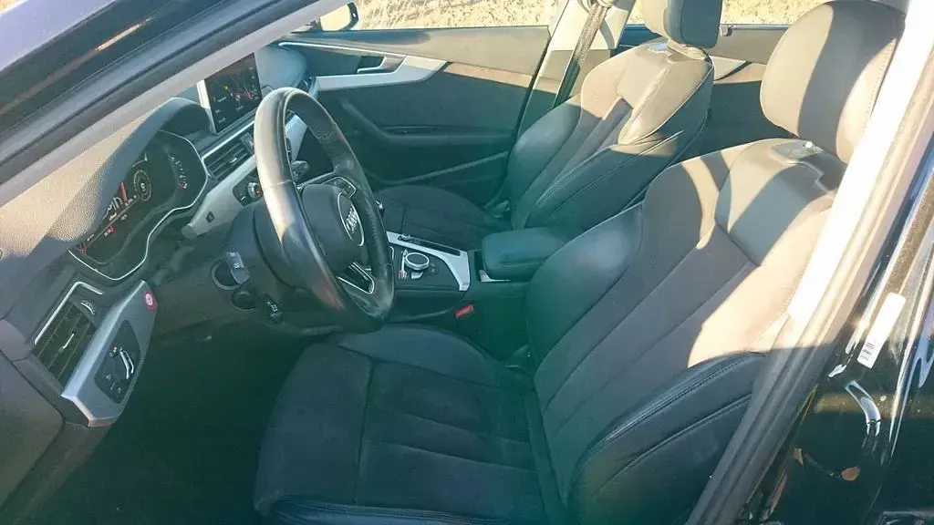 Second-hand Audi A4 Sport 150 CP (110 kW) 2017 Negru Break