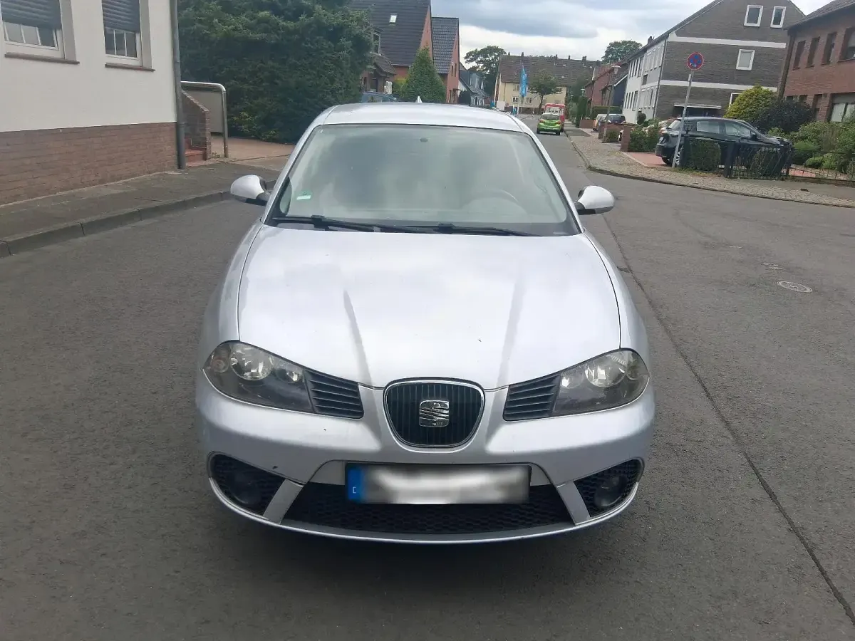 Gebraucht Seat Ibiza 75 PS (55 kW) 2009 Silber Kleinwagen