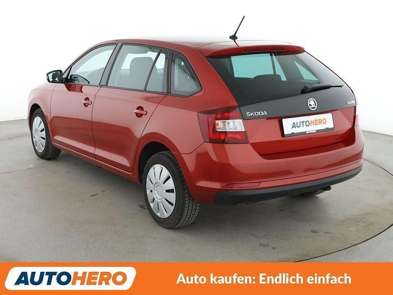 Gebraucht Skoda Rapid Style 125 PS (91 kW) 2017 Rot Kleinwagen