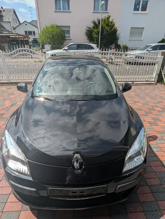 Gebraucht Renault Mégane Expression 101 PS (74 kW) 2012 Schwarz Limousine