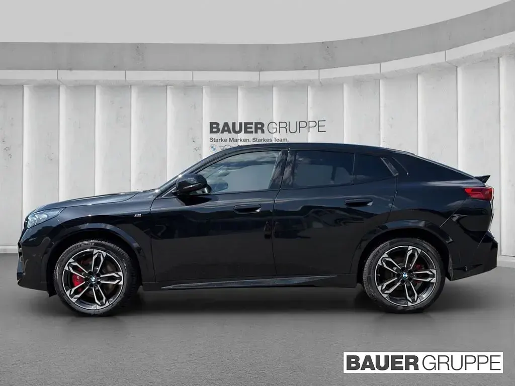 Gebraucht BMW X2 M Sport 150 PS (110 kW) 2024 Schwarz SUV