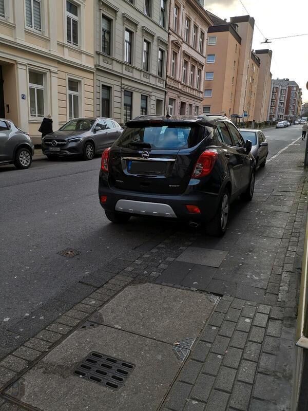 Schwarz Gebraucht 2015 Opel Mokka SUV | 8.150 € (Guter Preis) - Bild 1/4