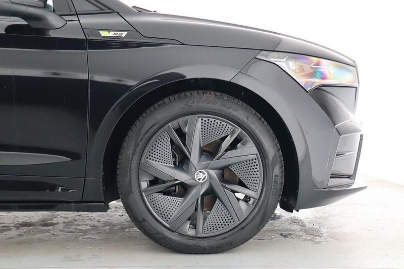 Gebraucht Skoda Enyaq iV RS 219 kW (299 PS) 2022 Schwarzmagic perleffekt SUV