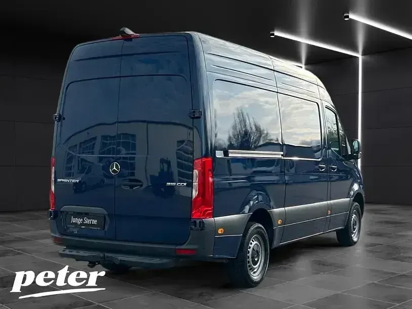 Gebraucht Mercedes Sprinter 150 PS (110 kW) 2025 Blau Van