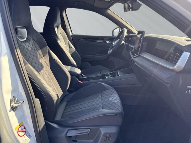 Gebraucht VW Tayron R-line 193 PS (141 kW) 2025 Weiß SUV