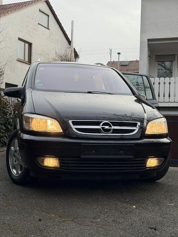 Gebraucht Opel Zafira Executive 147 PS (108 kW) 2004 Schwarz Van / Kleinbus