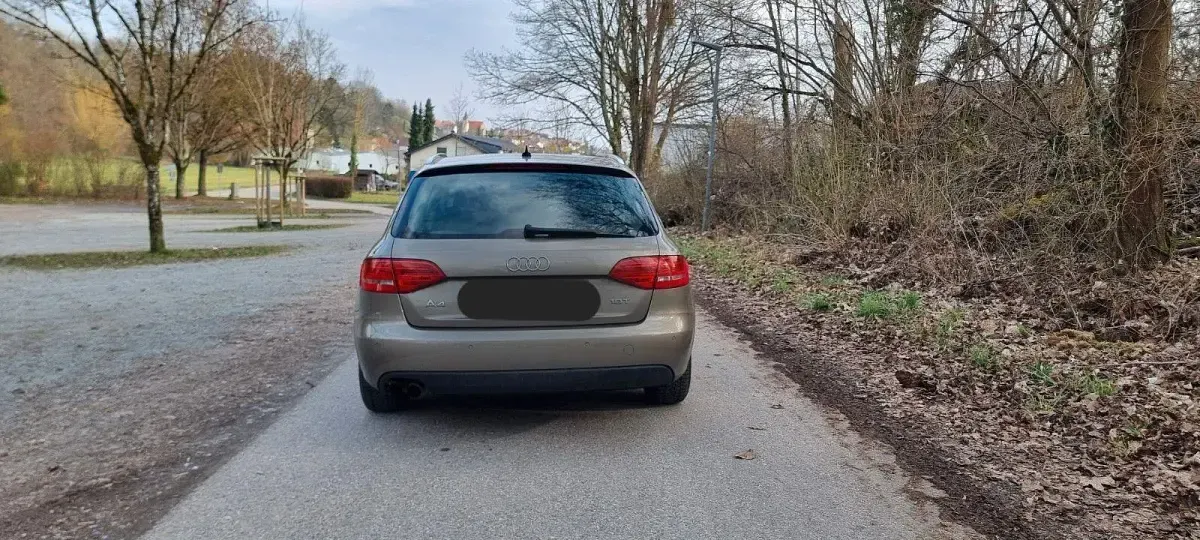 Gebraucht Audi A4 Ambiente 160 PS (117 kW) 2008 Gelb Kombi