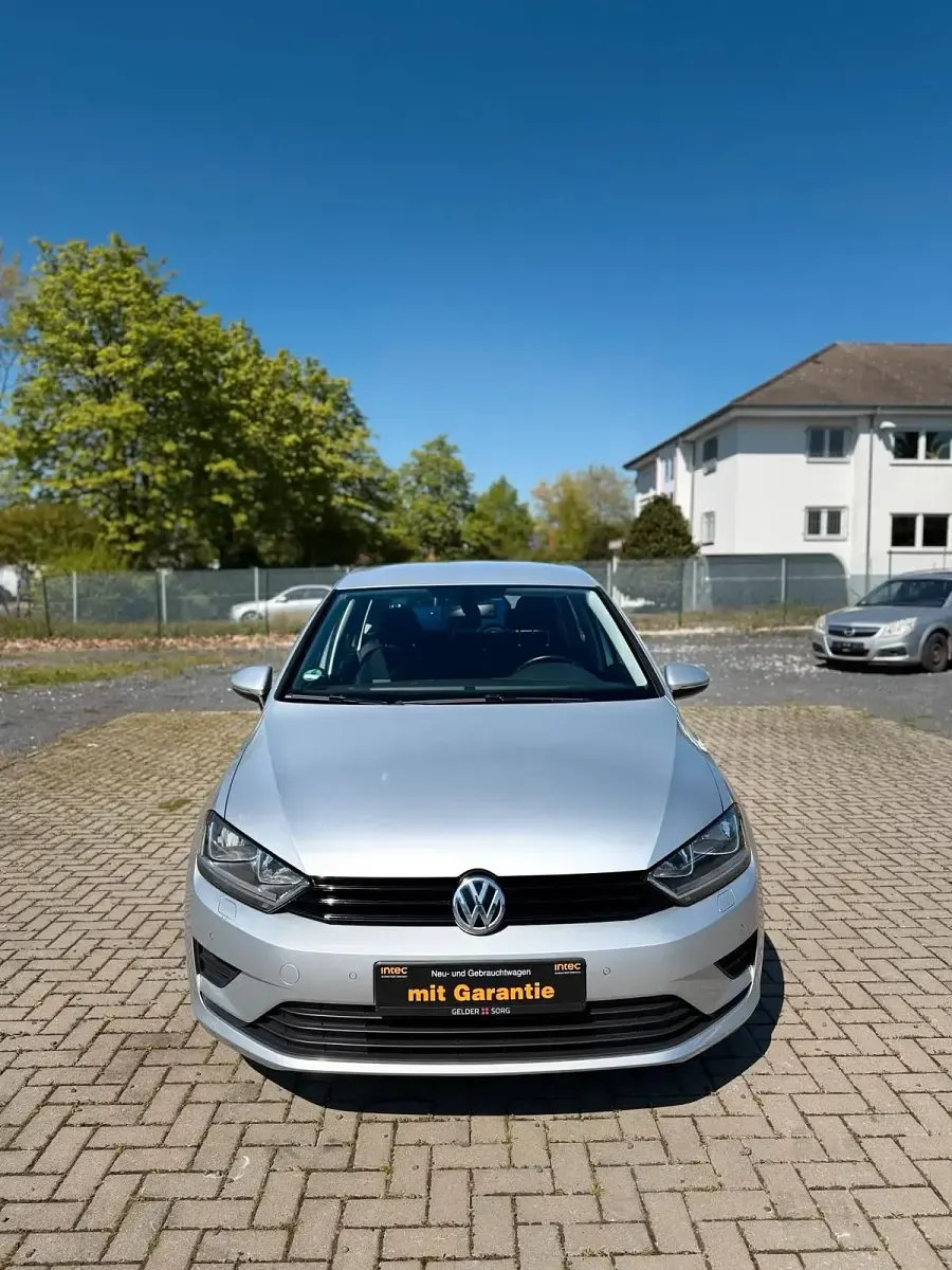 Second-hand VW Golf VII 86 CP (63 kW) 2015 Argintiu Berlinǎ