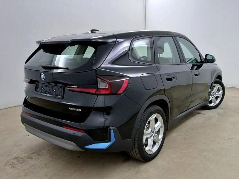 Gebraucht BMW iX1 Performance 230 kW (313 PS) 2023 Schwarz 2 SUV